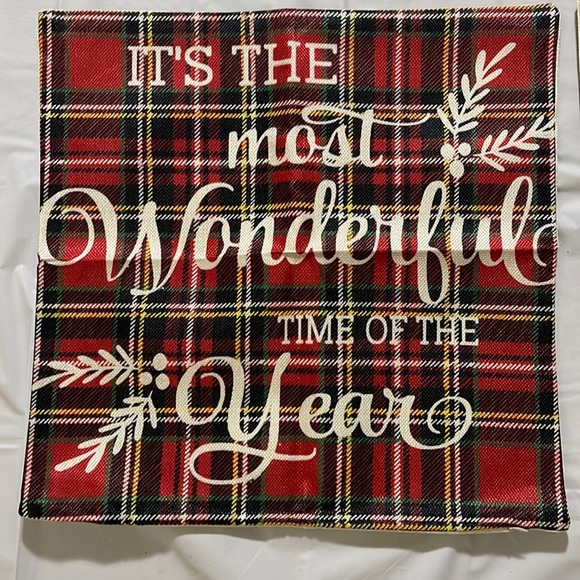 COPY - 4pcs Christmas Throw Pillows, inserts NOT included-
17.7x17.7 Inch B6 - Picture 4 of 7